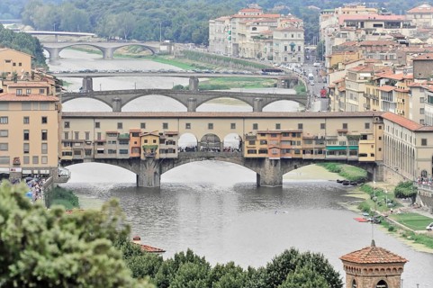 View of the Ponte Vecchio and the city of Florence from Monte alle Croci, Tuscany, Italy, Europe