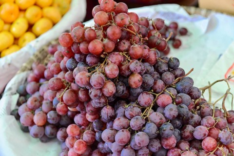 Fresh grapes at a market in Mandalay, Mandalay, Myanmar, Asia