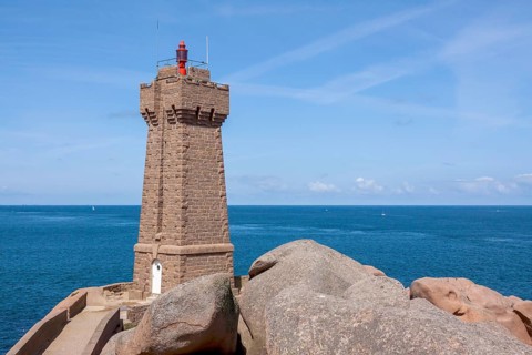 Phare de Ploumanac'h, officially: Phare de Mean Ruz, Cote de Granit Rose, Departement