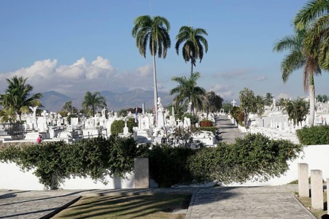 Graves, gravesites, Cementerio de Cristobal Colon, Christopher Columbus Cemetery, 56 ha cemetery,