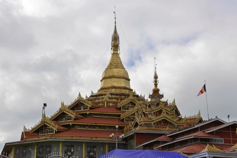 Pagoda at Inle Lake, Nyaung Shwe, Shan State, Myanmar, Asia