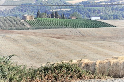 Harvested wheat field, landscape north of Sorano, Tuscany, Italy, Europe