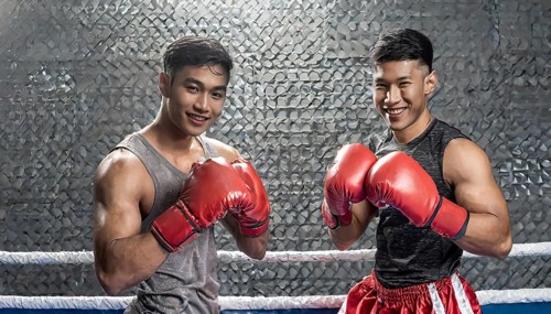 AI generated, man, men, 35, years, Thai, Thai, sport, boxing, gloves, Thai boxing, Muay Thai, two