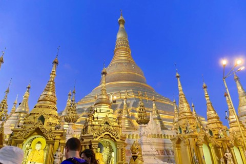 Pilgrims in the Shwedagon Pagoda, Yangon, Myanmar, Asia