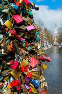 Love locks, love lock, love, emotion, proof of love, loyalty, oath of loyalty, oath of love, lock,