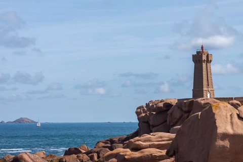 Phare de Ploumanac'h, officially: Phare de Mean Ruz, Cote de Granit Rose, Departement