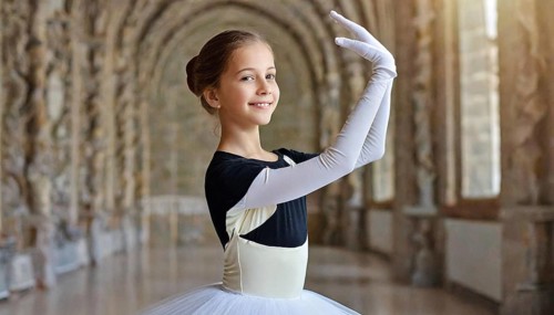 AI generated, girl, 10, 12, years, dark-haired, dark-haired, dances, dancing, ballet, study,