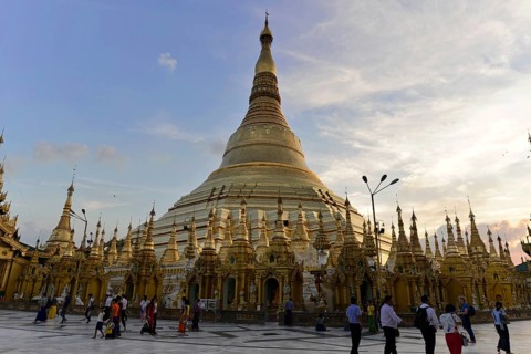 Pilgrims in the Shwedagon Pagoda, Yangon, Myanmar, Asia