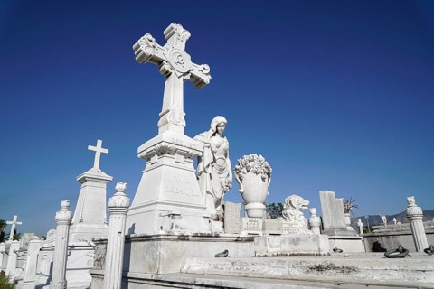 Graves, gravesites, Cementerio de Cristobal Colon, Christopher Columbus Cemetery, 56 ha cemetery,