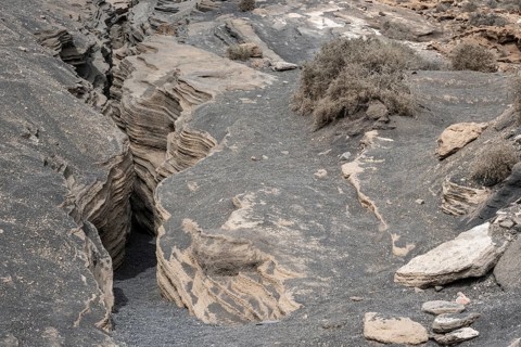 Volcanic fissure, Las Grietas, Lanzarote, Canary Islands, Spain, Europe