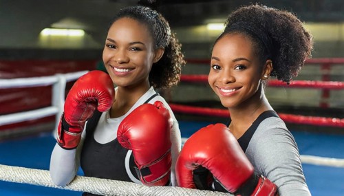 AI generated, woman, woman, 35, years, Thai, Thai, sport, boxing, gloves, Thai boxing, Muay Thai,