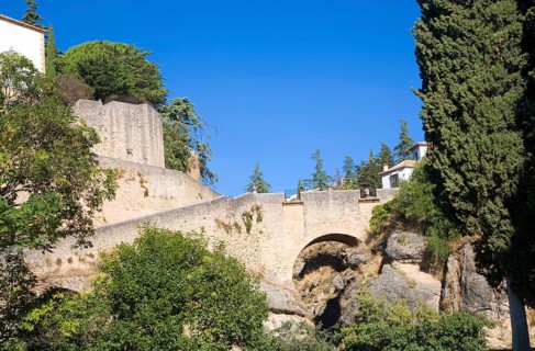 Puente Viejo pedestrian bridge built 1616, Ronda, Spain, Europe