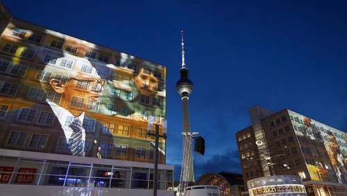 On the 30th anniversary of the fall of the Wall, 3D video projections of historical images and