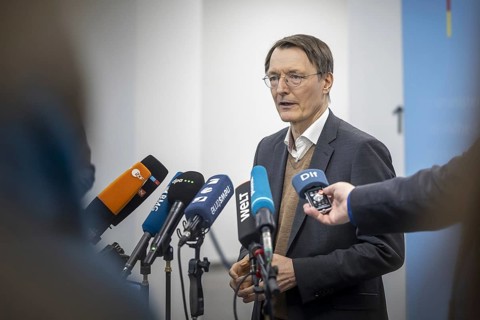 Karl Lauterbach, Federal Minister of Health, during a press statement on the topics of hospital