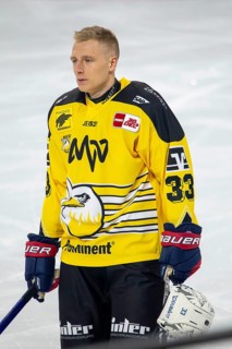 Markus Haennikaeinen (33, Adler Mannheim) at the home game on matchday 48 of the 2023/2024 DEL