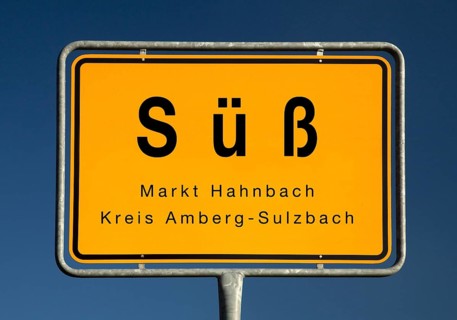 Town sign Suess, district of Markt Hahnbach, district of Amberg-Sulzbach, Bavaria, Germany, Europe
