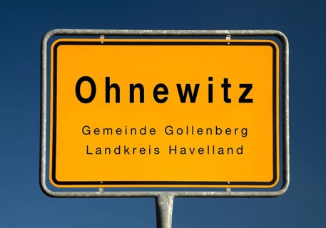 Place name sign Ohnewitz, municipality of Gollenberg, district of Havelland, Brandenburg, Germany,