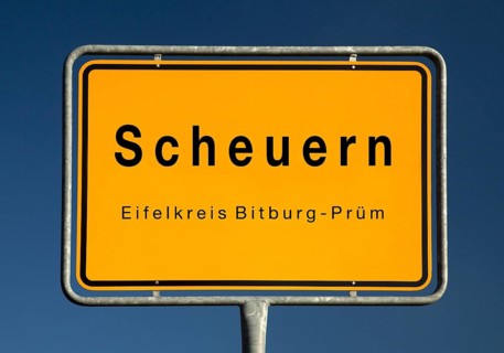 Place name sign Scheuern, Eifelkreis Bitburg-Pruem, Rhineland-Palatinate, Germany, Europe