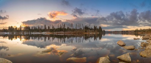 View over the Harz Oderteich in winter, reservoir, panorama, landscape format, evening light,