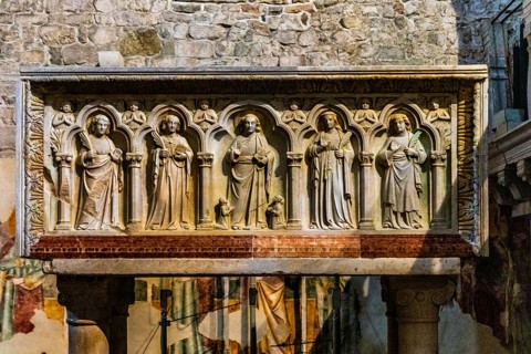Sarcophagus, Basilica of Aquileia from the 11th century, largest floor mosaic of the Western Roman