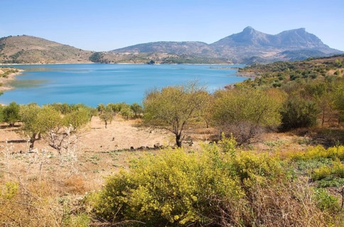 Embalse de Zahara reservoir Sierra de Grazalema, Cadiz Province, Andalusia, Zahara de la Sierra,