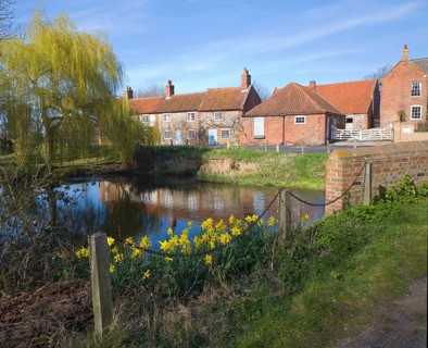 Burnham Overy Staithe, Norfolk, England Attractive old cottages, Burnham Overy Staithe, Norfolk,