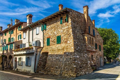 Old town houses, Citta vecchia, island of Grado, north coast of the Adriatic Sea, Friuli, Italy,