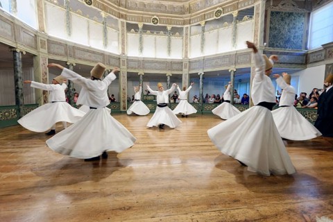 Dancing dervishes, dervish dance Sema, Mevlevihanesi Muezesi at Istiklal Caddesi, Istanbul,