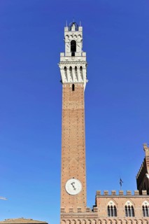 View of the Torre del Mangia bell tower, Siena, Tuscany, Italy, Europe