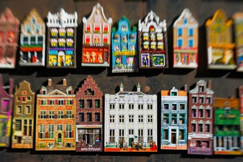 Canal houses as souvenir, magnet, magnetic, souvenir, fridge magnet, symbolic, city trip, holiday,