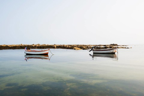 Rowing boats, Phare d'Eckmuehl, Penmarch, Finistere, Brittany, France, Europe