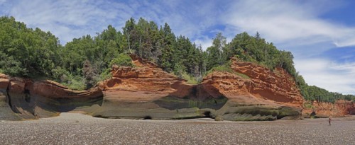 Wooded cliffs, red sandstone, Five Islands Provincial Park, Fundy Bay, Nova Scotia, Canada, North