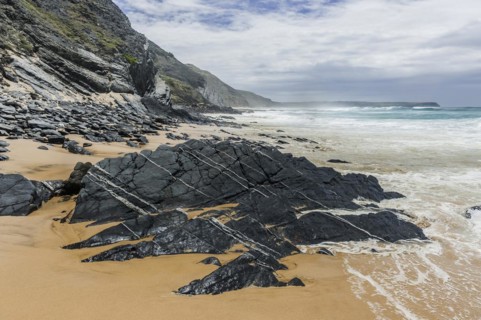 Algarve beach, wide, black rock, rocky coast, nobody, spray, cloud, summer holiday, beach holiday,