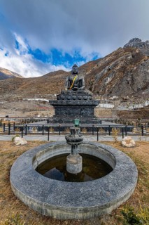 Buddhist stupa in Mutinath valley, Kingdom of Mustang, Nepal, Asia