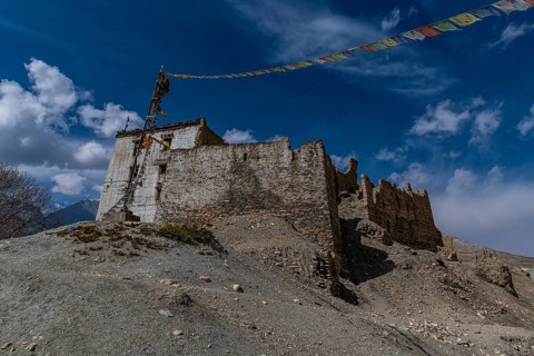 Old palace, dzong in the village of Tsarang, Kingdom of Mustang, Nepal, Asia