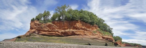 Panorama, Wooded cliffs, red sandstone, Five Islands Provincial Park, Fundy Bay, Nova Scotia,
