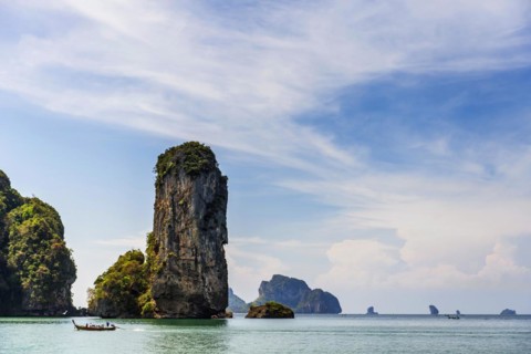 Limestone rocks in the bay at Railay Beach, limestone, limestone rocks, travel, holiday, tourism,