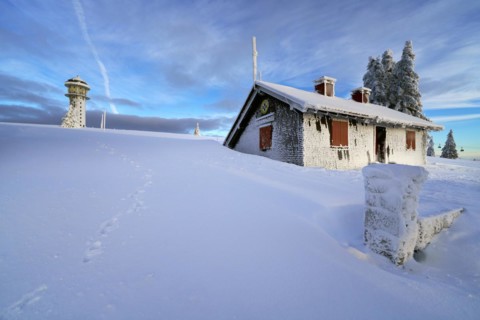 Winter on the Feldberg, Feldberg tower and mountain guard hut, Breisgau-Hochschwarzwald district,