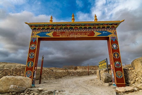 Entrance gate to the walled village of Lo Manthang, Kingdom of Mustang, Nepal, Asia