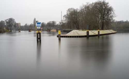 Long exposure, lock canal on the Spree in Berlin-Charlottenburg, Berlin, Germany, Europe