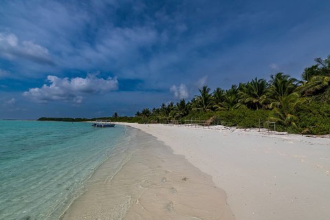White sand beach, Parli 1 island, Lakshadweep archipelago, Union territory of India
