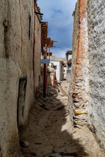 Narrow streets of Lo Manthang, Kingdom of Mustang, Nepal, Asia