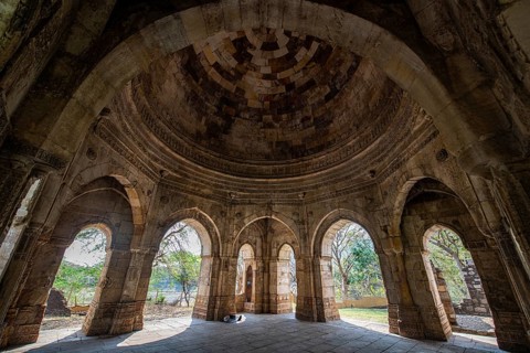 Sakar Khan's Dargah mausoleum, Unesco site Champaner-Pavagadh Archaeological Park, Gujarat, India,