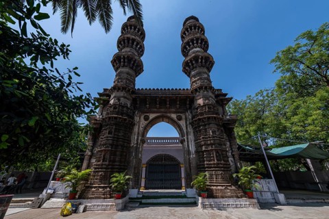 Sidi Bashir Masjid, The Shaking Minarets, Unesco site, Ahmedabad, Gujarat, India, Asia