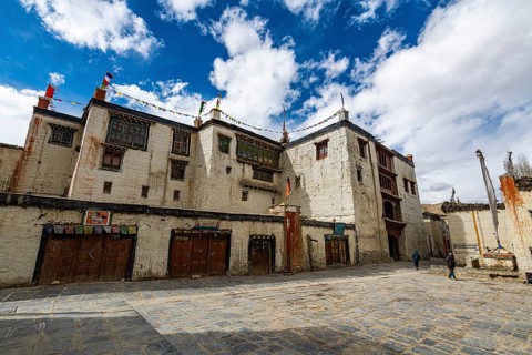 The walled historic centre, Lo Manthang, Kingdom of Mustang, Nepal, Asia