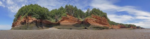 Panorama, wooded cliffs, red sandstone, Five Islands Provincial Park, Fundy Bay, Nova Scotia,