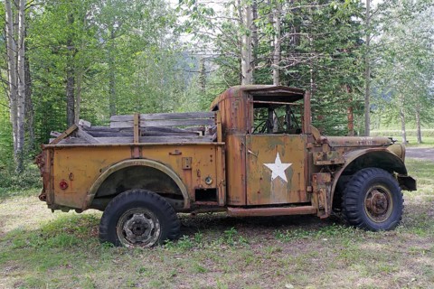 Army vehicle from the 1940s, old US Army camp, Yukon Discvery Lodge, Alaska Highway, Yukon, Canada,
