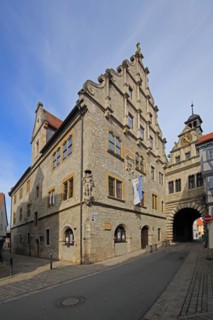 Renaissance town hall built in 1580 and historic Main Gate, town gate, gate tower, Marktbreit,