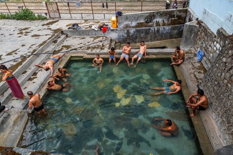 Tatopani Hot Spring, along the highway to Jomsom, Nepal, Asia