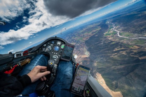 Aerial photo, gliding flight, cockpit, instruments, GPS, steering, flying, gliding, Aces, Provence,